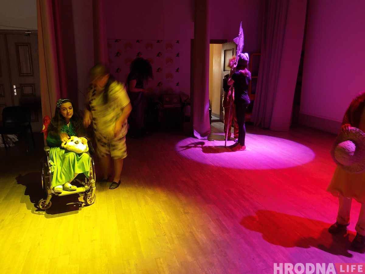 "Аказалася, яны вельмі жыццярадасныя". Фотагісторыя пра тое, як дзеці інваліднасцю сталі акцёрамі