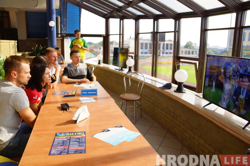 Футбол на полі і на вялікім экране. Кафэ на стадыёне ў Гродне чакаюць вялікія перамены Футбол на полі і на вялікім экране. Кафэ на стадыёне ў Гродне чакаюць вялікія перамены