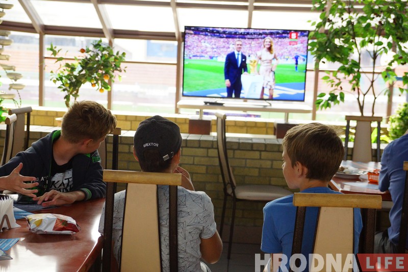 Футбол на полі і на вялікім экране. Кафэ на стадыёне ў Гродне чакаюць вялікія перамены Футбол на полі і на вялікім экране. Кафэ на стадыёне ў Гродне чакаюць вялікія перамены