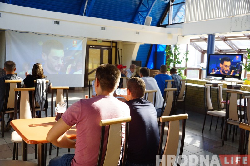 Футбол на полі і на вялікім экране. Кафэ на стадыёне ў Гродне чакаюць вялікія перамены Футбол на полі і на вялікім экране. Кафэ на стадыёне ў Гродне чакаюць вялікія перамены