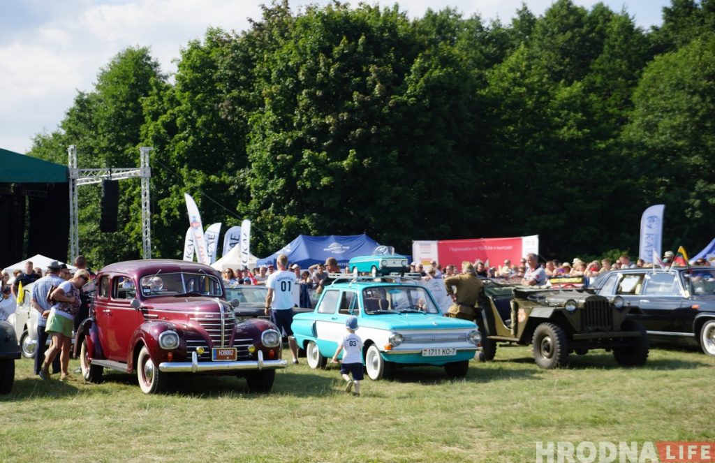 Фестиваль "SunDay" - 2021 не состоится, но автоколендарь с девушками и машинами выйдет