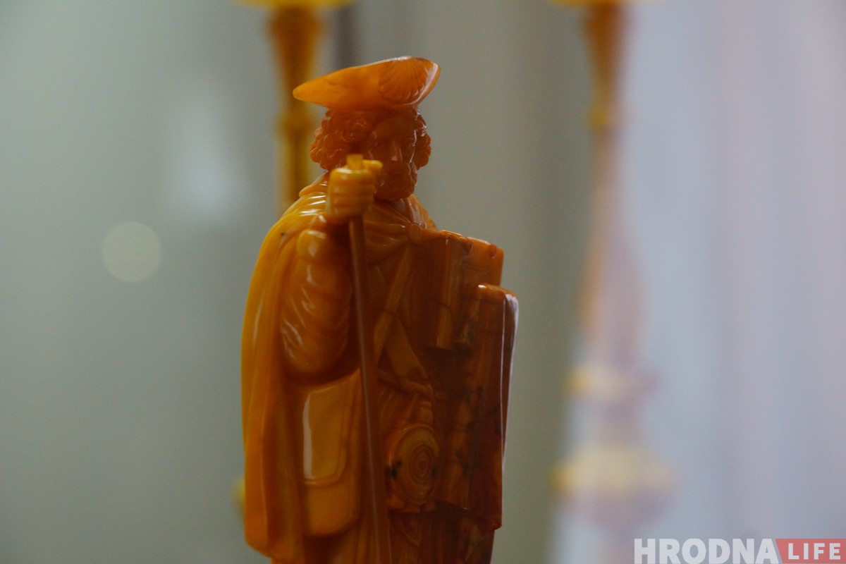 Золата Балтыкі ў 200 адценнях. Выстава бурштыну з Калінінграда адкрылася ў Гродне Золата Балтыкі ў 200 адценнях. Выстава бурштыну з Калінінграда адкрылася ў Гродне