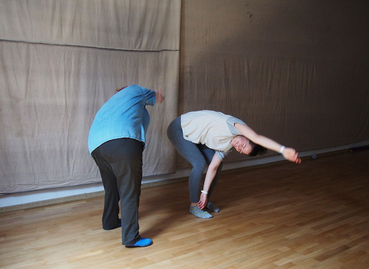 "Прастора для танцаў і мараў". Фотагісторыя ў рытме хіп-хопа і балета пра творчасць у "Доме 46"