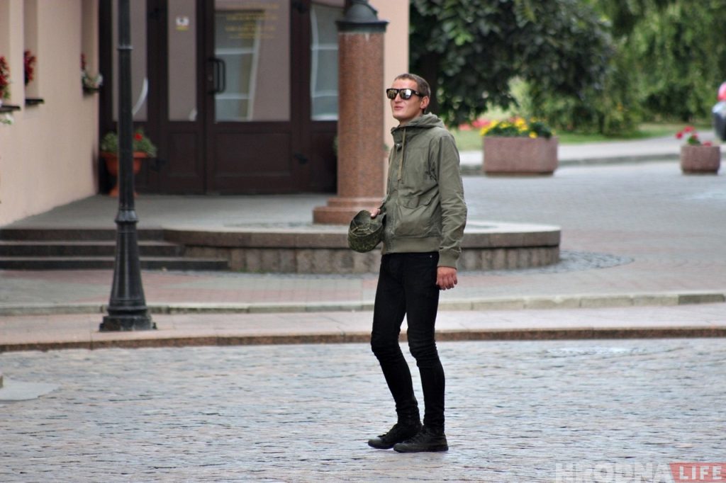 Памочнікі вулічных музыкаў у Гродне паказалі, на што збіраюць грошы