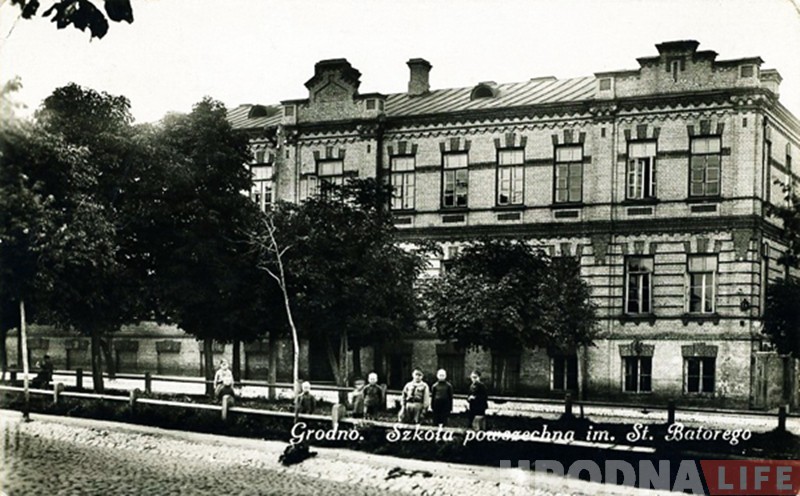 "Карэнных гродзенцаў тут амаль не засталося". 90-гадовы жыхар Гродна ўспамінае жыццё пад палякамі, немцамі і саветамі