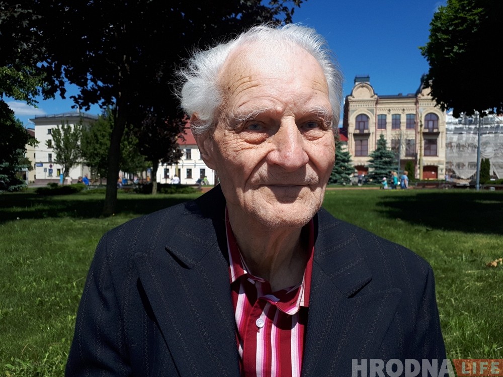 "Карэнных гродзенцаў тут амаль не засталося". 90-гадовы жыхар Гродна ўспамінае жыццё пад палякамі, немцамі і саветамі