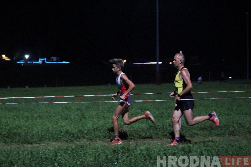 У Каробчыцах прайшла "начная дзясятка". Hrodna.life таксама бег У Каробчыцах прайшла "начная дзясятка". Hrodna.life таксама бег