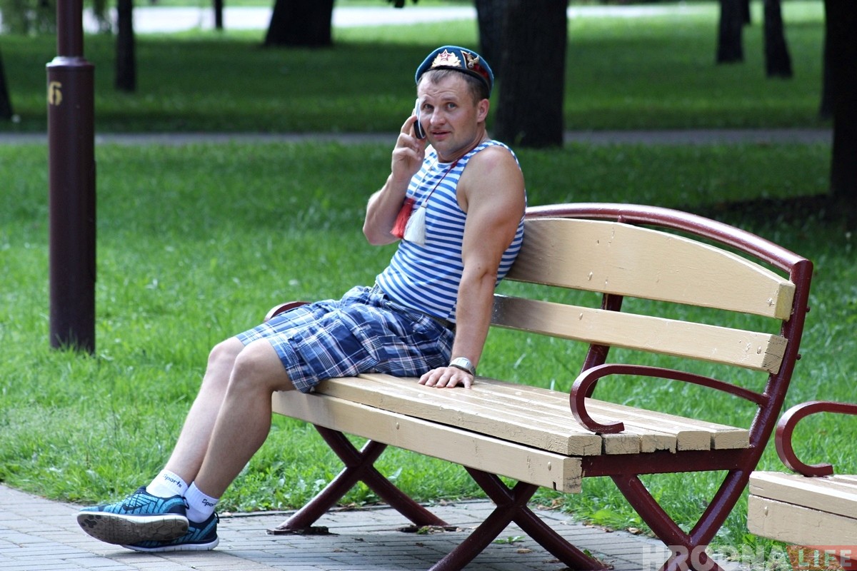 ФОТА: Гродзенскія дэсантнікі адзначаюць Дзень ПДВ ФОТА: Гродзенскія дэсантнікі адзначаюць Дзень ПДВ