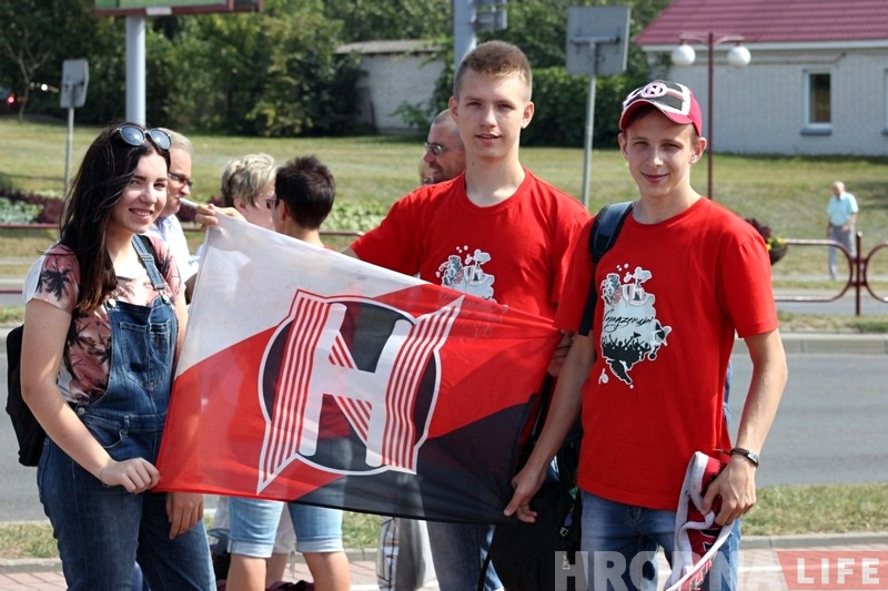 "Едзем вяртаць кубак у Гродна". Каля 200 гродзенцаў будуць падтрымліваць "Нёман" у фінале Кубка Салея "Едзем вяртаць кубак у Гродна". Каля 200 гродзенцаў будуць падтрымліваць "Нёман" у фінале Кубка Салея