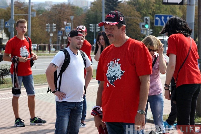 "Едзем вяртаць кубак у Гродна". Каля 200 гродзенцаў будуць падтрымліваць "Нёман" у фінале Кубка Салея "Едзем вяртаць кубак у Гродна". Каля 200 гродзенцаў будуць падтрымліваць "Нёман" у фінале Кубка Салея