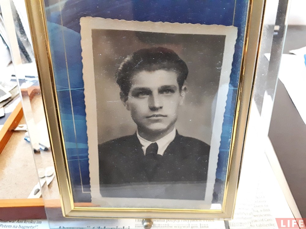 "Карэнных гродзенцаў тут амаль не засталося". 90-гадовы жыхар Гродна ўспамінае жыццё пад палякамі, немцамі і саветамі