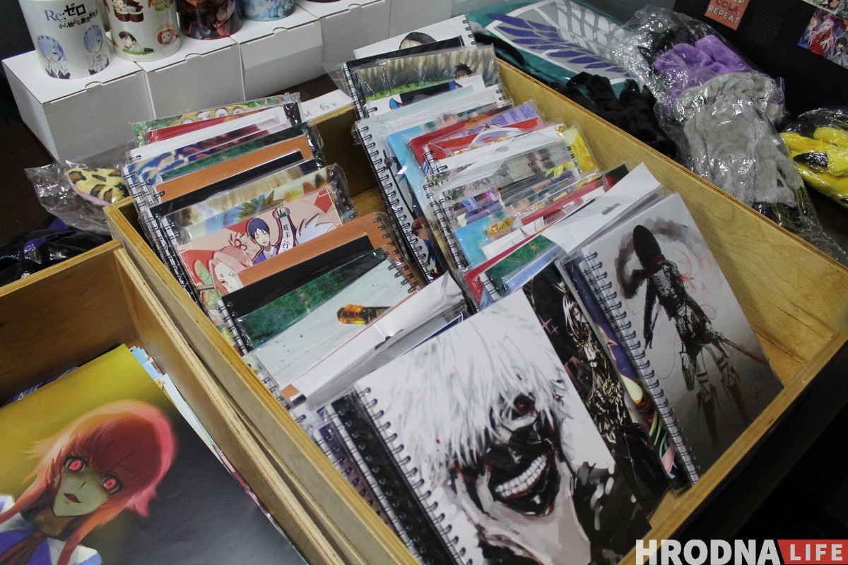 Прымерыць вушкі і пакаштаваць рамэн. Сотня гродзенцаў прыйшла на анімэ-бал Прымерыць вушкі і пакаштаваць рамэн. Сотня гродзенцаў прыйшла на анімэ-бал