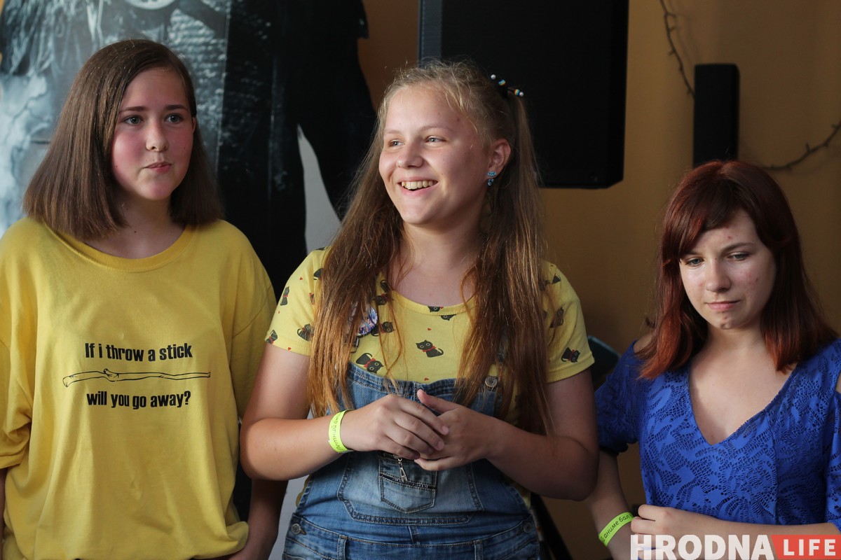 Прымерыць вушкі і пакаштаваць рамэн. Сотня гродзенцаў прыйшла на анімэ-бал Прымерыць вушкі і пакаштаваць рамэн. Сотня гродзенцаў прыйшла на анімэ-бал