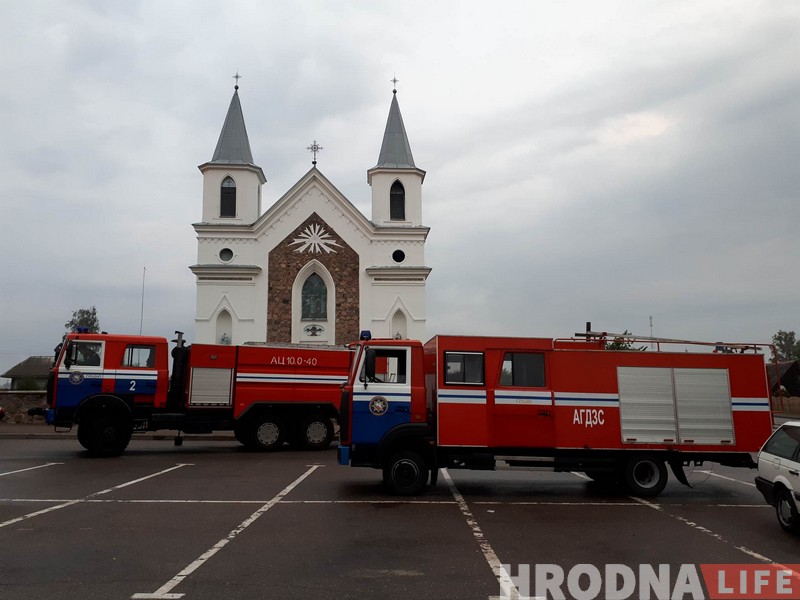 В Гоже под Гродно горел костел. Пожар вызвала молния