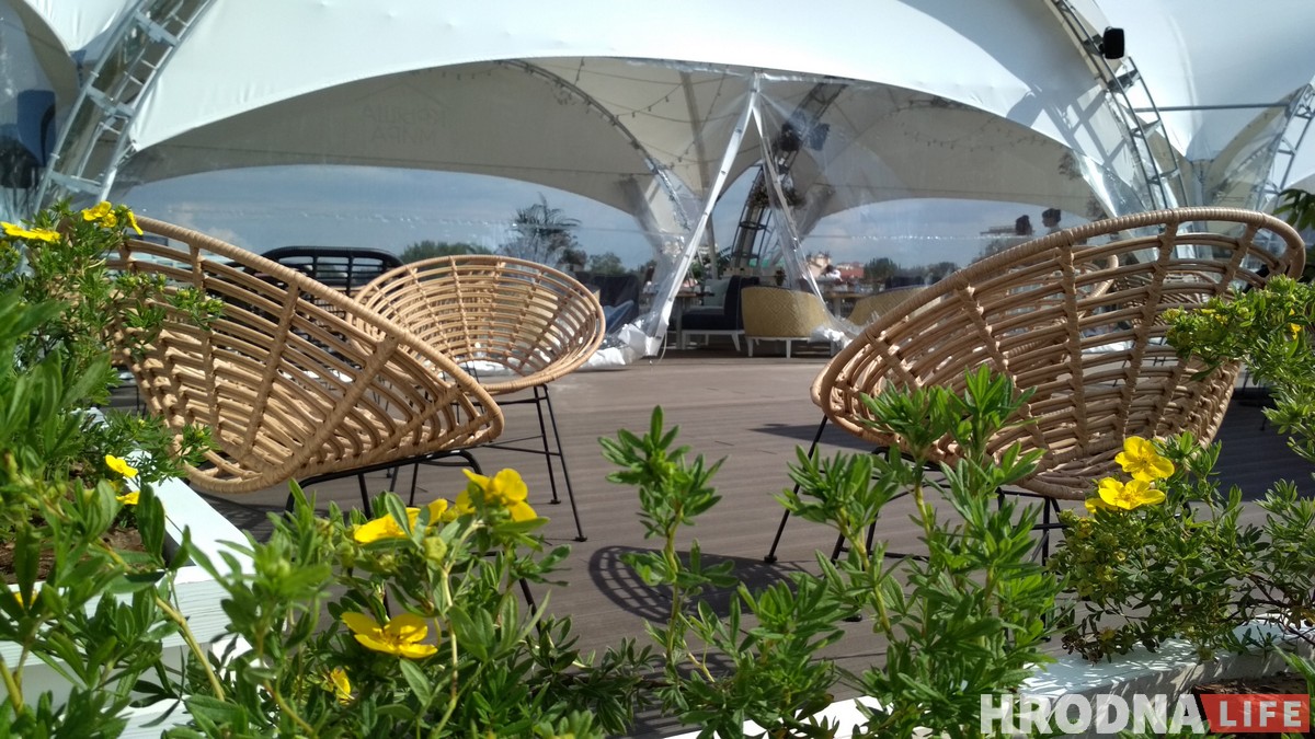 Стары горад як на далоні: на даху ГД «Нёман» адкрылася назіральная пляцоўка і кафэ