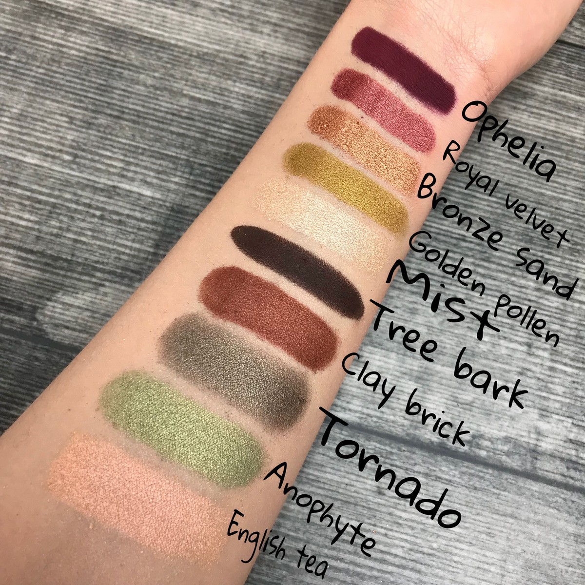 Гродзенка Дар’я Йодзель выпусціла аўтарскую палітру ценяў – першай у Беларусі Гродзенка Дар’я Йодзель выпусціла аўтарскую палітру ценяў – першай у Беларусі