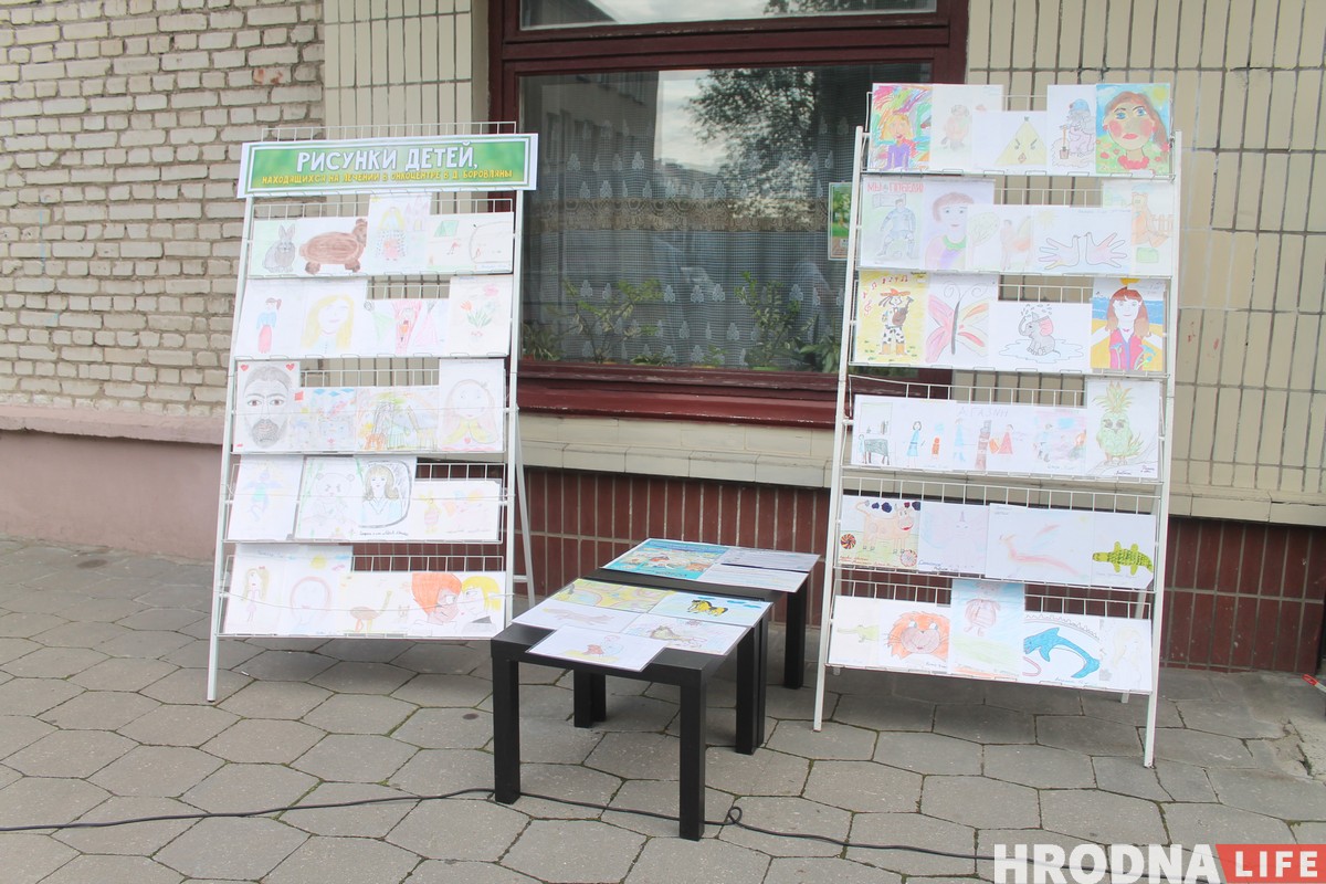 "Я дамалюю свой малюнак". У Гродне прайшла выстава ад анкахворых дзяцей "Я дамалюю свой малюнак". У Гродне прайшла выстава ад анкахворых дзяцей
