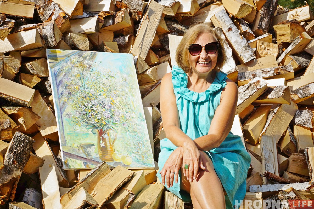 У мастацтве толькі дзяўчаты. Першы ў Беларусі  пленэр для мастакоў-жанчын прайшоў пад Гродна