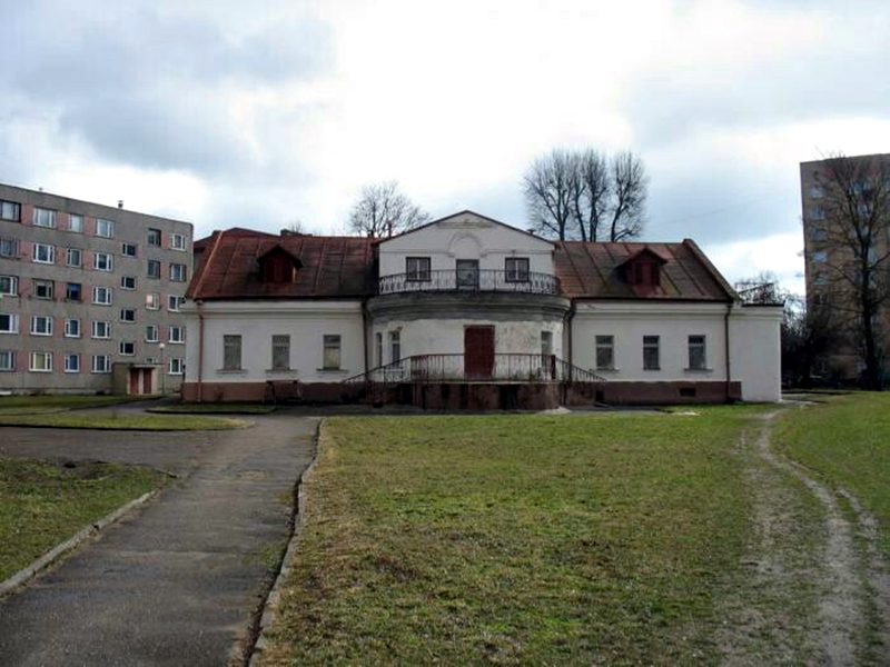 "Алые паруса" пераязджаюць. Каля 300 дзяцей расфарміруюць па бліжэйшых установах