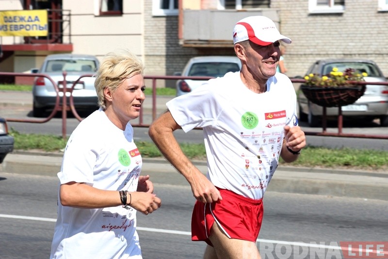 Па вуліцах Гродна беглі беларускія і польскія паштальёны Па вуліцах Гродна беглі беларускія і польскія паштальёны