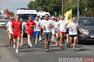 Па вуліцах Гродна беглі беларускія і польскія паштальёны Па вуліцах Гродна беглі беларускія і польскія паштальёны