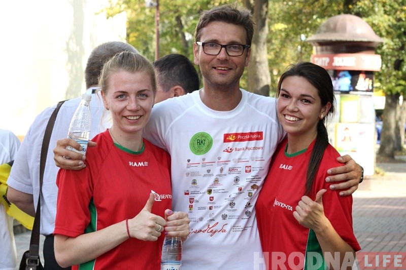 Па вуліцах Гродна беглі беларускія і польскія паштальёны Па вуліцах Гродна беглі беларускія і польскія паштальёны