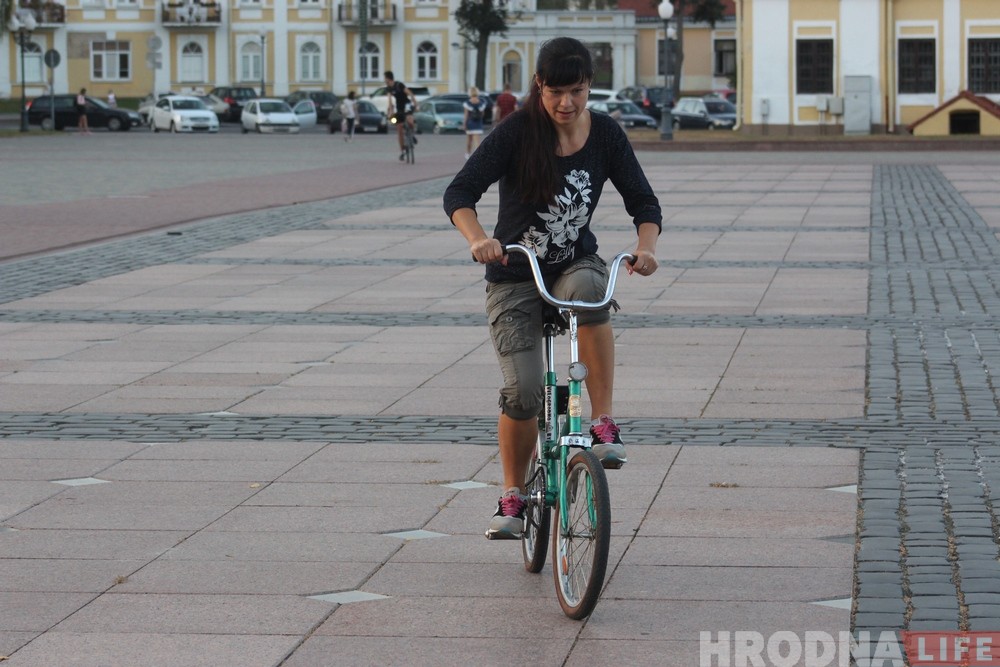 "Да кожнага індывідуальны падыход". У Гродне стартавалі бясплатныя курсы для тых, хто не ўмее катацца на ровары