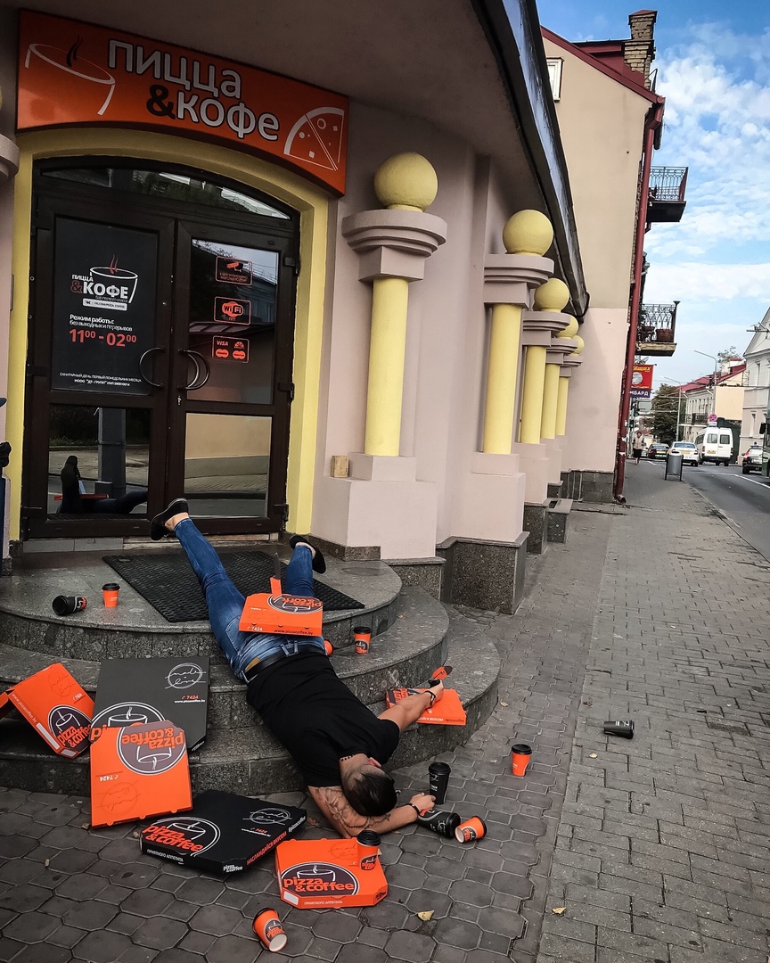 "При съемках никто не пострадал". Как в Гродно поддержали челлендж #fallingstars