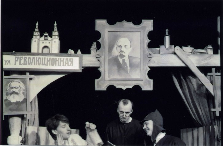 «Тутэйшыя» вяртаюцца! Гродзенскі тэатр лялек аднавіў культавы спектакль