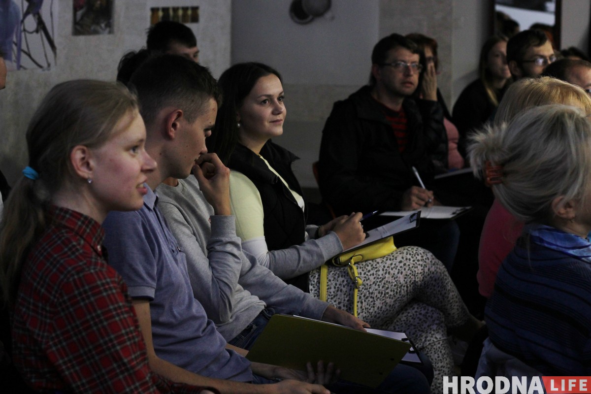 Яны вярнуліся! Новы сезон курсаў “Мова Нанова” распачаўся ў Гродне Яны вярнуліся! Новы сезон курсаў “Мова Нанова” распачаўся ў Гродне