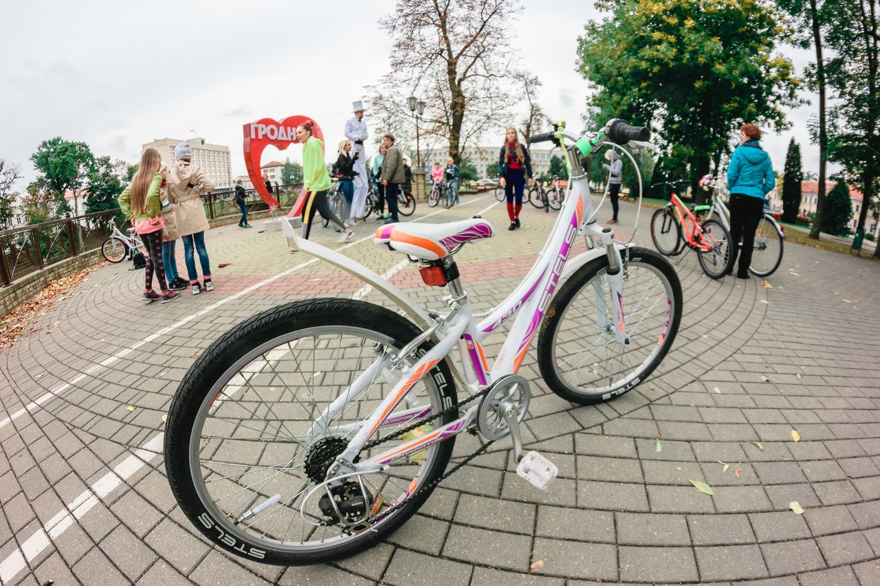 "Ледзі на веласіпедзе" праехаліся па Гродна "Ледзі на веласіпедзе" праехаліся па Гродна
