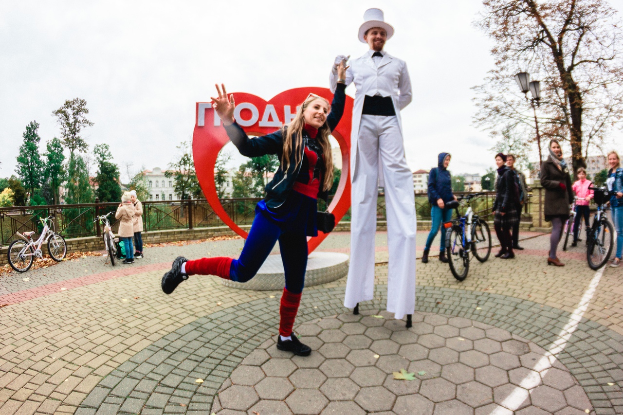 "Ледзі на веласіпедзе" праехаліся па Гродна "Ледзі на веласіпедзе" праехаліся па Гродна