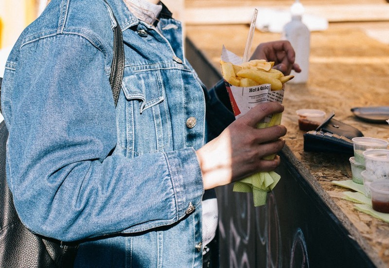 Суўлакі, напалетана, бурыта: Што пакаштуюць гродзенцы на фестывалі  Vulitsa Ezha. Grodno