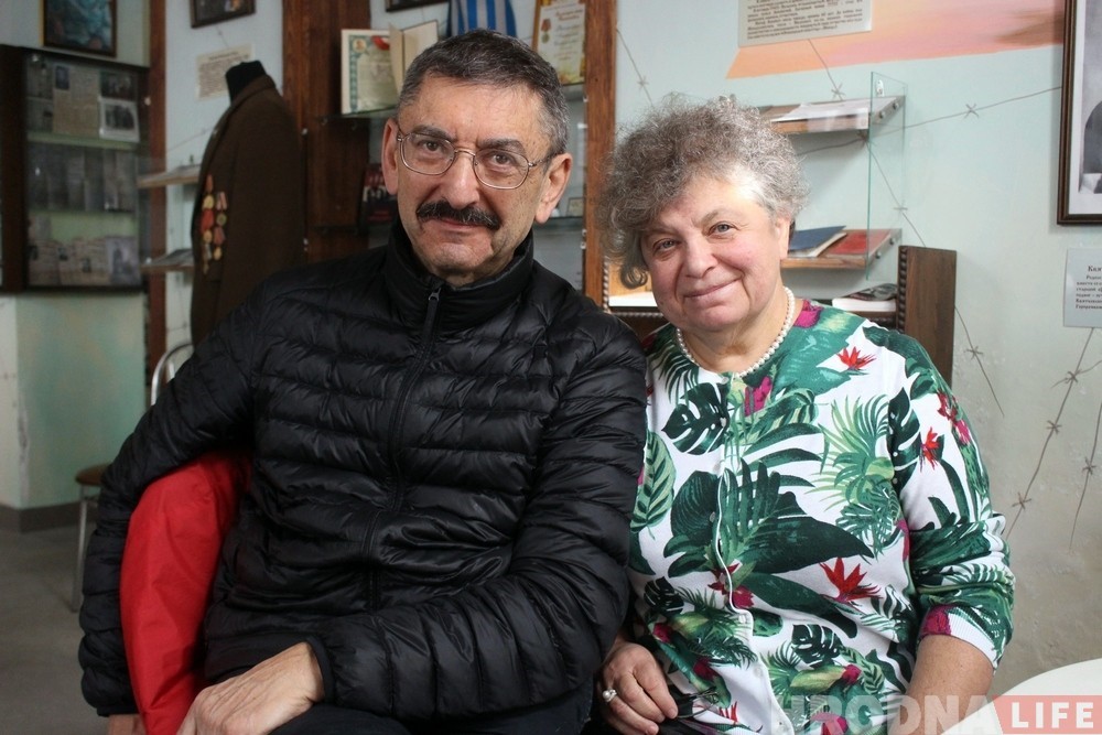 “Мой бацька быў гродзенцам”. Амерыканцы Адэльскія прыехалі ў Гродна ў пошуку сваякоў