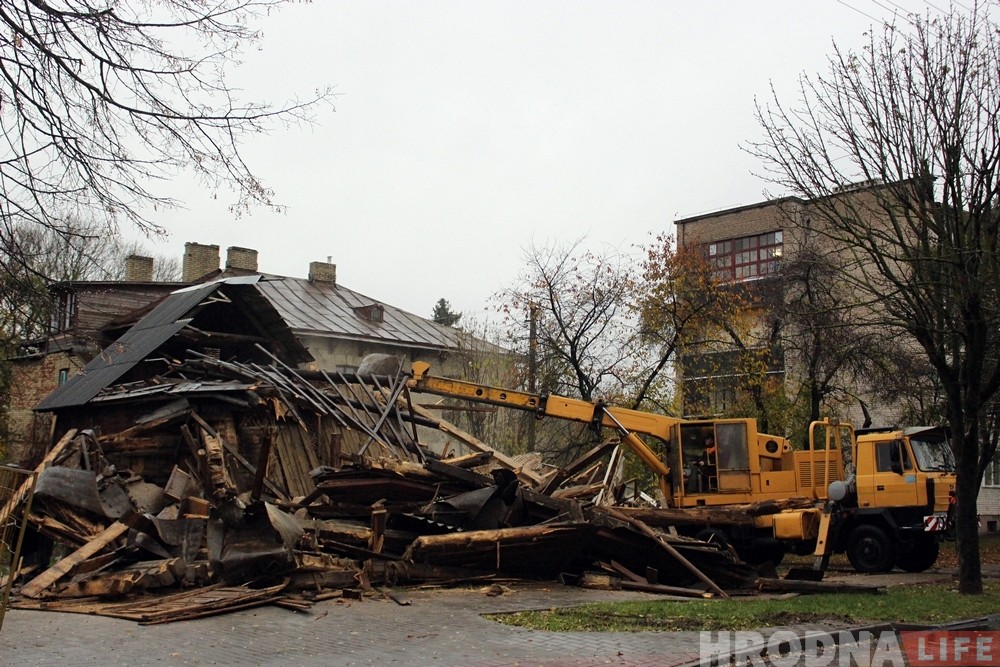 Фотафакт: Новы свет пазбавіўся чарговага старога дома