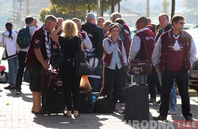 Ліга чэмпіёнаў: нямецкія заўзятары прыбылі ў Гродна Ліга чэмпіёнаў: нямецкія заўзятары прыбылі ў Гродна