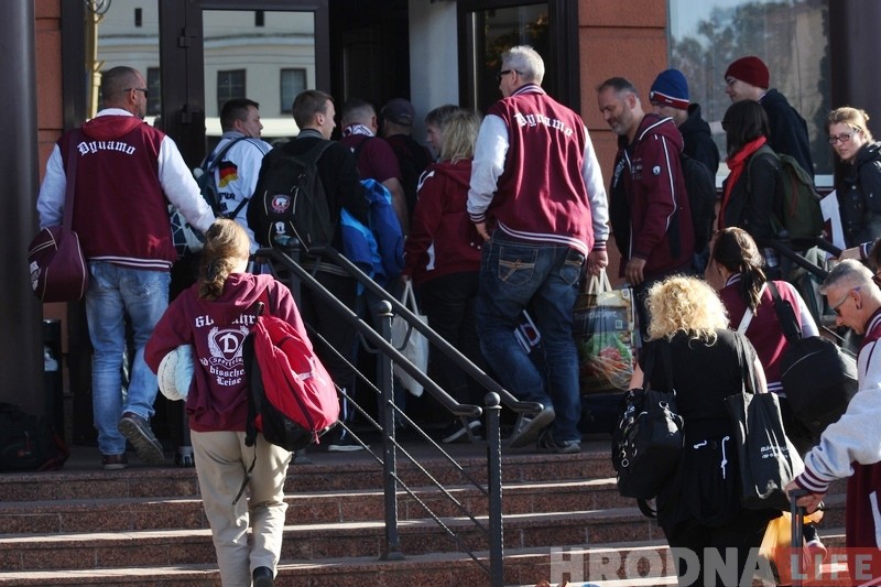 Ліга чэмпіёнаў: нямецкія заўзятары прыбылі ў Гродна Ліга чэмпіёнаў: нямецкія заўзятары прыбылі ў Гродна