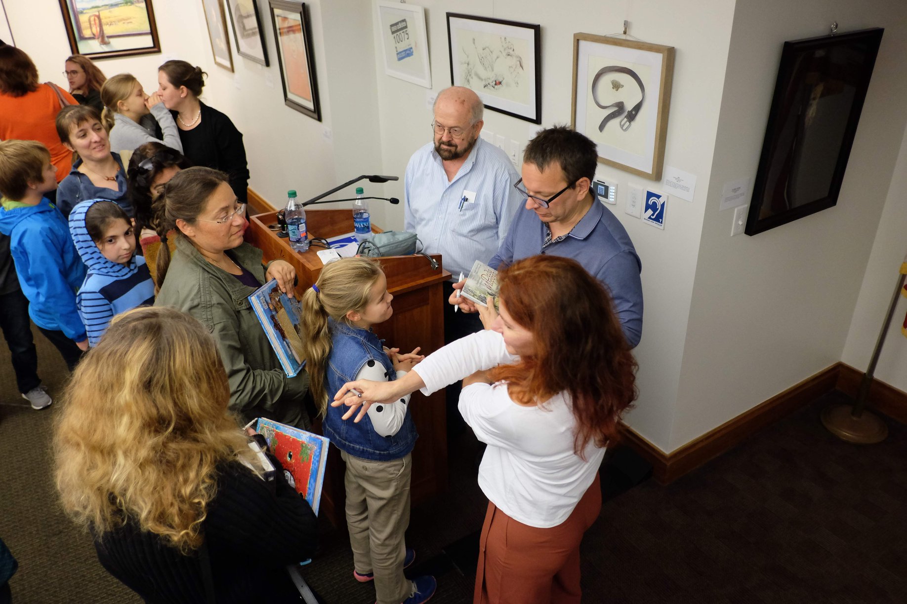 “Подростки всё знают про секс. Пора поговорить об отношениях”. Авторы книги "Грабли Сансары" рассказали, почему первый секс пришел к их героям раньше первой любви