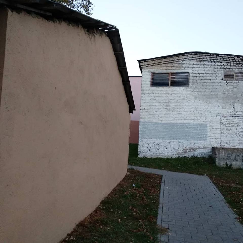 У Гродне зафарбавалі мурал крумкача