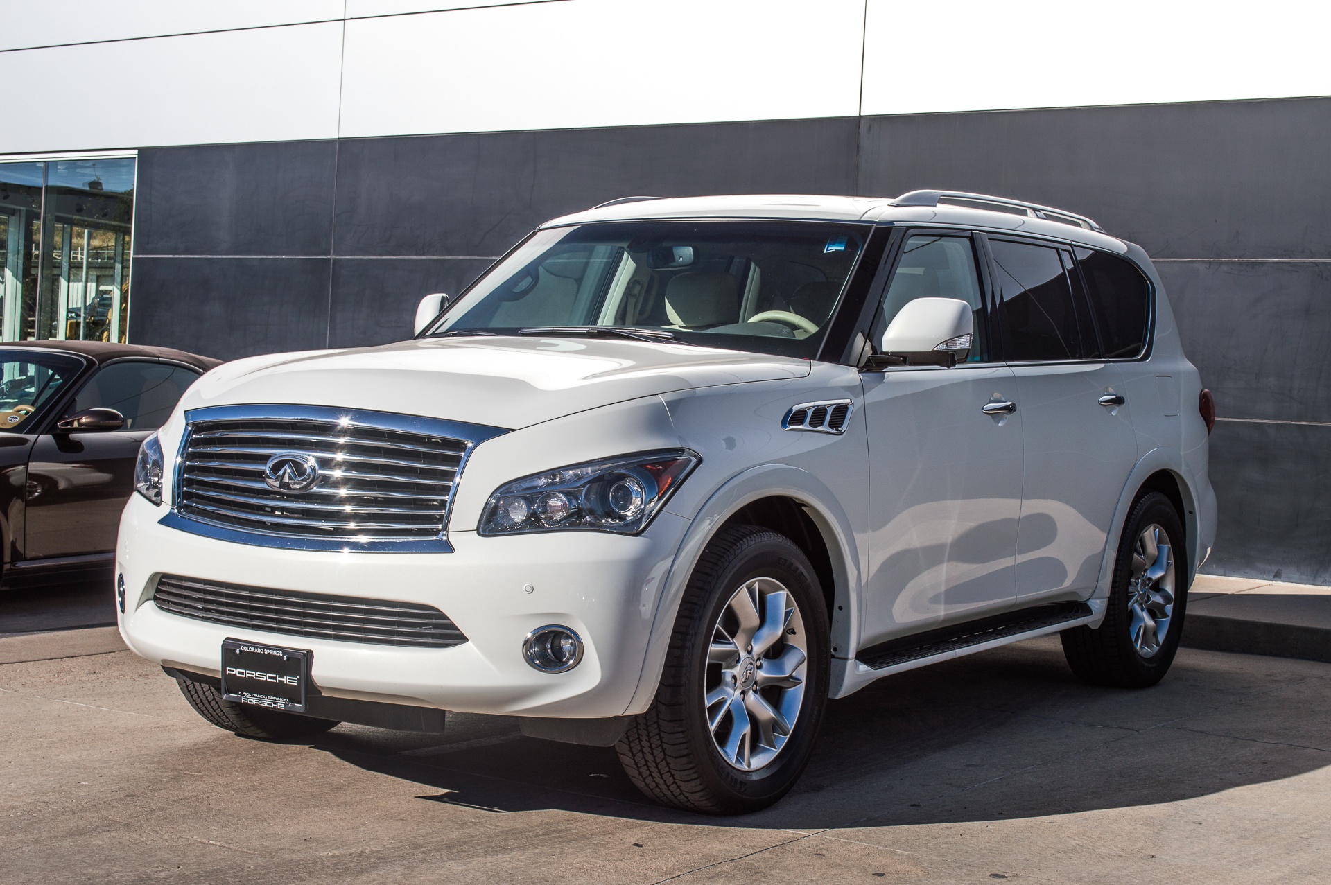 От Skoda до Bentley: на чем ездят известные гродненцы