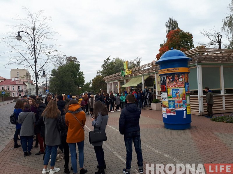Як у Гродне раздавалі бясплатную шаўрму (фота) Як у Гродне раздавалі бясплатную шаўрму (фота)