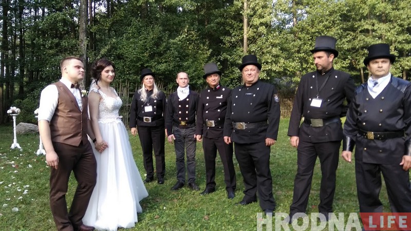 Камінар прыносіць шчасце, бо папярэджвае няшчасце. Тры прыкметы пра трубачыста на ўдачу