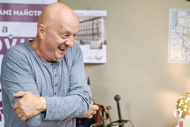 Дзесяць эмоцый Віктара Шалкевіча. Як прайшоў выступ у "Цудоўні"