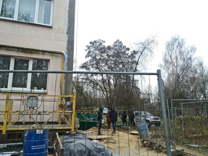 У Гродне з вышыні ўпаў рабочы. Ён памёр (абноўлена)