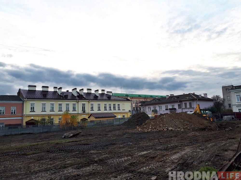 Пули, монеты и бутылки: что находят археологи на стройплощадке литовского консульства