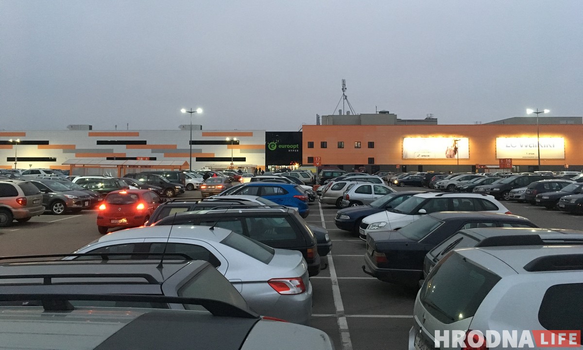 Самая звычайная пятніца: у гандлёвых цэнтрах Гродна дзень распродажаў прайшоў незаўважна