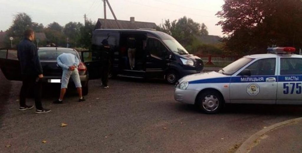 Былы бармэн вёз кілаграм наркотыкаў з Масквы ў Гродна