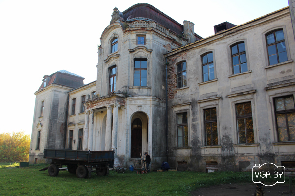 В старинной усадьбе в Желудке хотели сделать галерею, а пока она разрушается на глазах