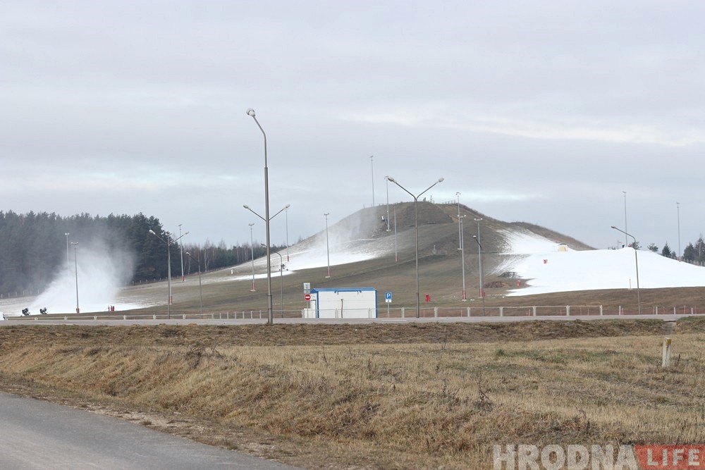 Единственное место со снегом: "Коробчицкий Олимп" принимает первых посетителей в новом сезоне