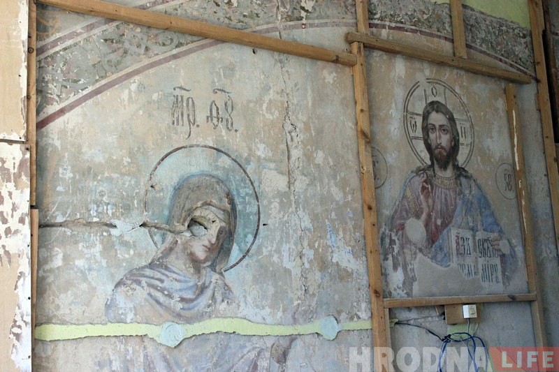 В гродненском Архиерейском подворье восстановили старинные росписи стен